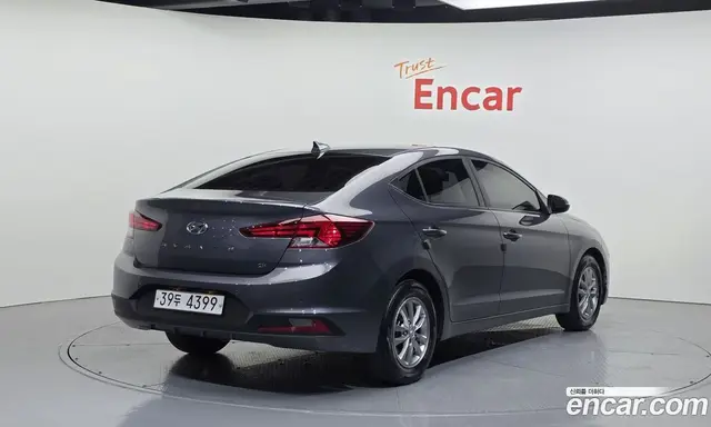 Hyundai Avante 2019 1.6 автомат (гидро), миниатюра 2