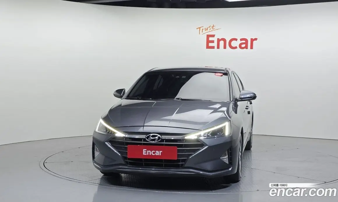 Hyundai Avante 2019 1.6 автомат (гидро), фото 3