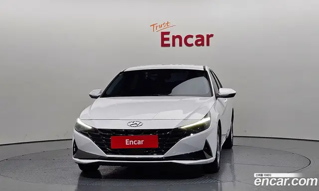 Hyundai Avante 2020 1.6 автомат (гидро), миниатюра 3
