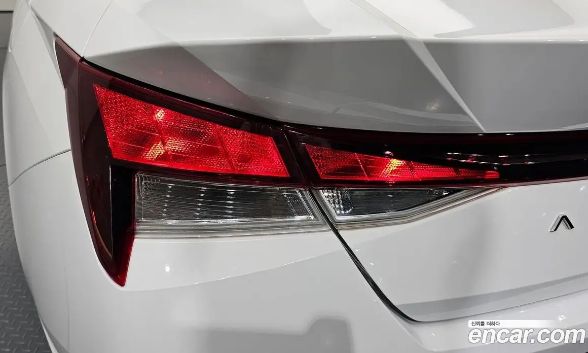 Hyundai Avante 2020 1.6 автомат (гидро), фото 9