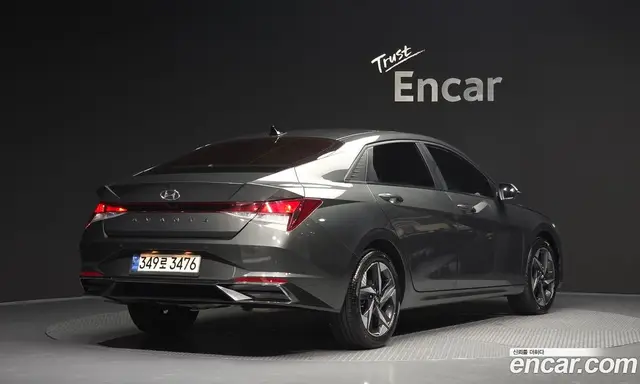 Hyundai Avante 2021 1.6 автомат (гидро), миниатюра 2