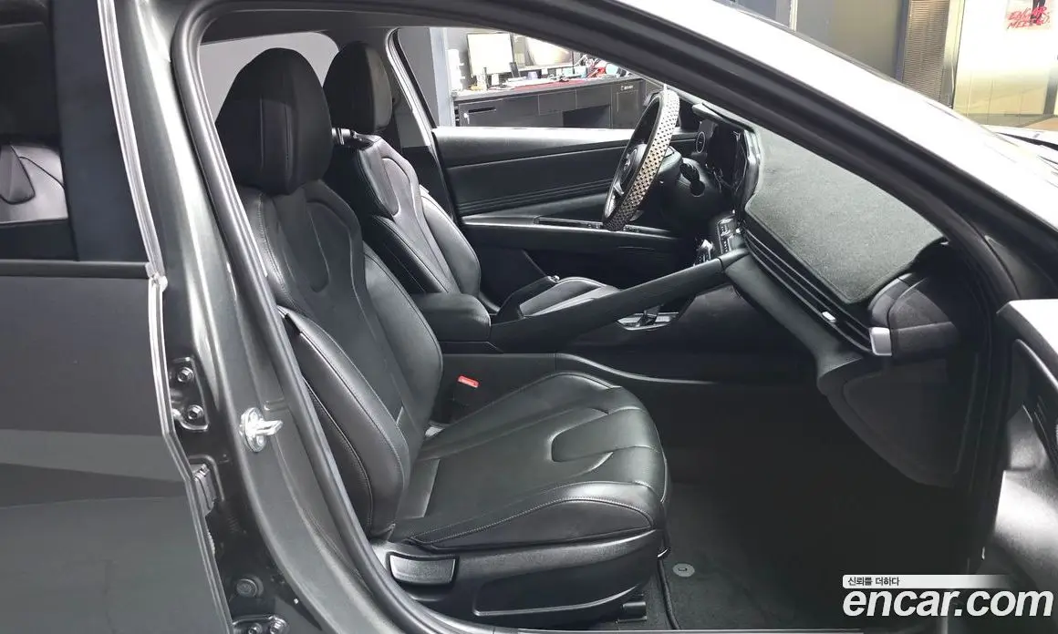 Hyundai Avante 2021 1.6 автомат (гидро), фото 17