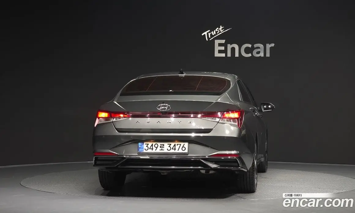Hyundai Avante 2021 1.6 автомат (гидро), фото 4