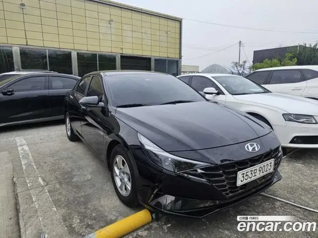 Hyundai Avante 2021 1.6 автомат (гидро), миниатюра 3