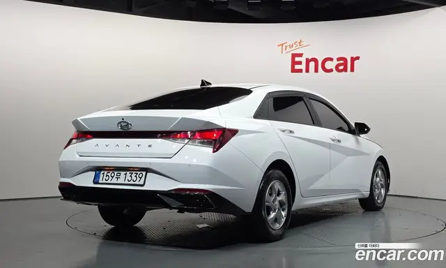 Hyundai Avante 2021 1.6 автомат (гидро), миниатюра 2