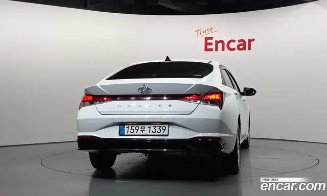 Hyundai Avante 2021 1.6 автомат (гидро), миниатюра 4