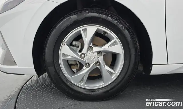 Hyundai Avante 2021 1.6 автомат (гидро), миниатюра 5