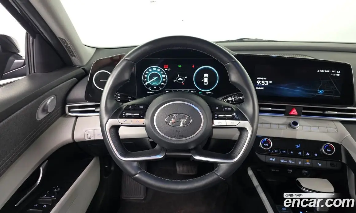 Hyundai Avante 2021 1.6 автомат (гидро), фото 13