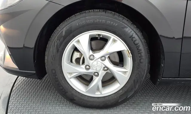 Hyundai Avante 2021 1.6 автомат (гидро), миниатюра 5
