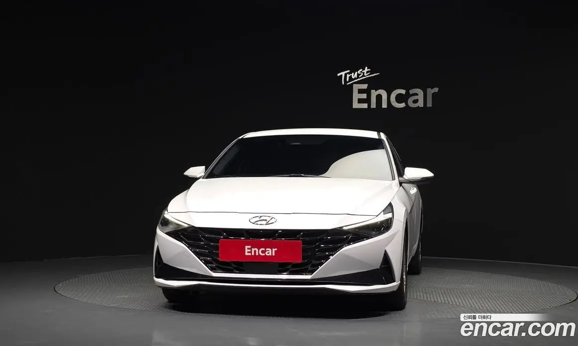 Hyundai Avante 2021 1.6 автомат (гидро), фото 3