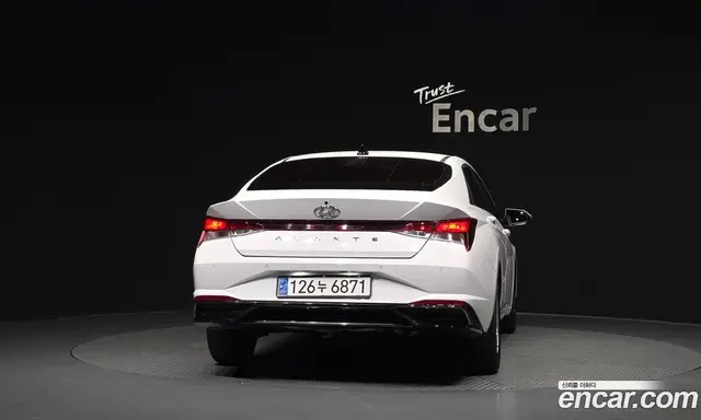 Hyundai Avante 2021 1.6 автомат (гидро), миниатюра 4