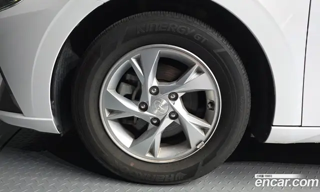 Hyundai Avante 2021 1.6 автомат (гидро), миниатюра 5