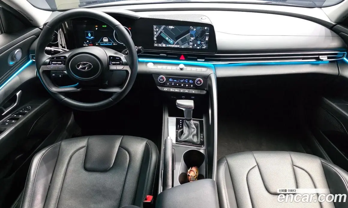 Hyundai Avante 2021 1.6 автомат (гидро), фото 7