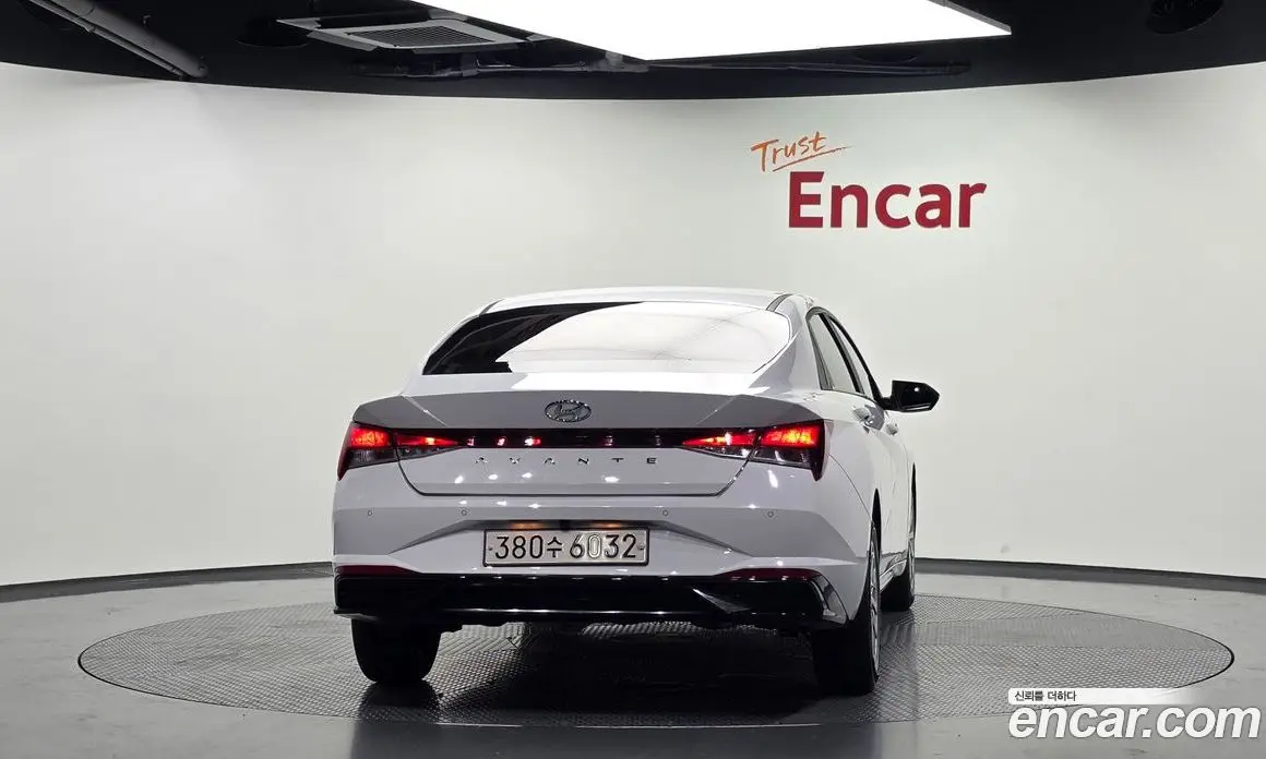 Hyundai Avante 2022 1.6 автомат (гидро), фото 4 Hyundai Avante 2022 1.6 автомат (гидро), фото 4