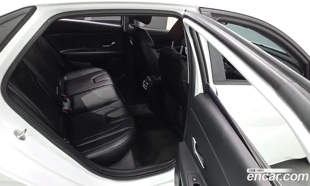 Hyundai Avante 2022 1.6 автомат (гидро), миниатюра 11 Hyundai Avante 2022 1.6 автомат (гидро), миниатюра 11