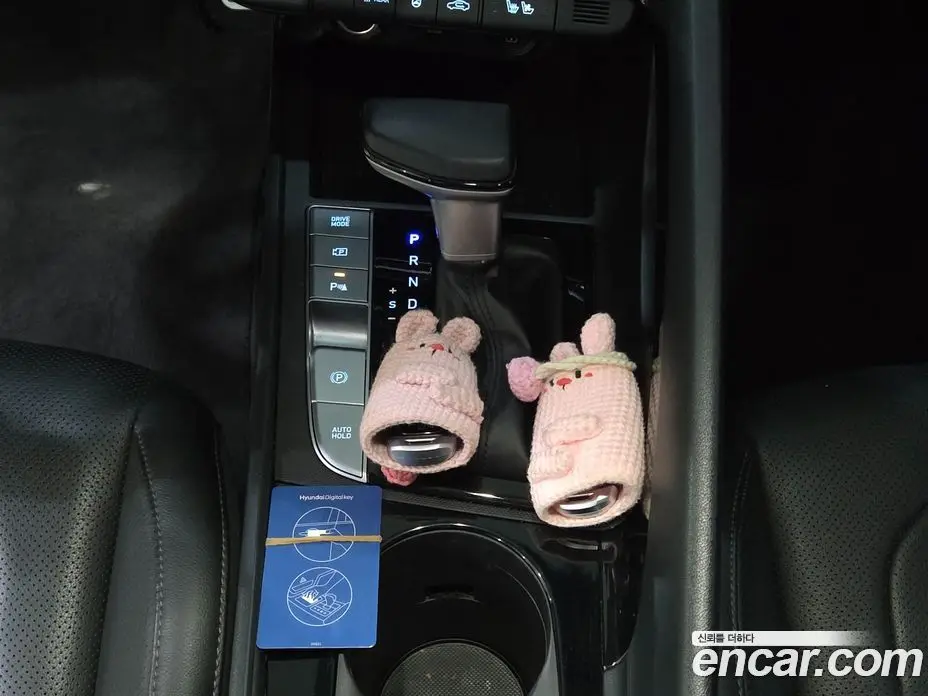 Hyundai Avante 2022 1.6 автомат (гидро), фото 13