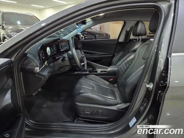 Hyundai Avante 2022 1.6 автомат (гидро), миниатюра 6