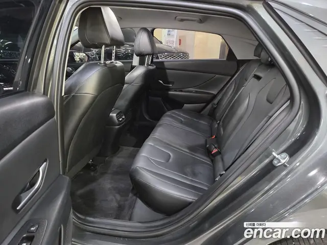 Hyundai Avante 2022 1.6 автомат (гидро), миниатюра 7