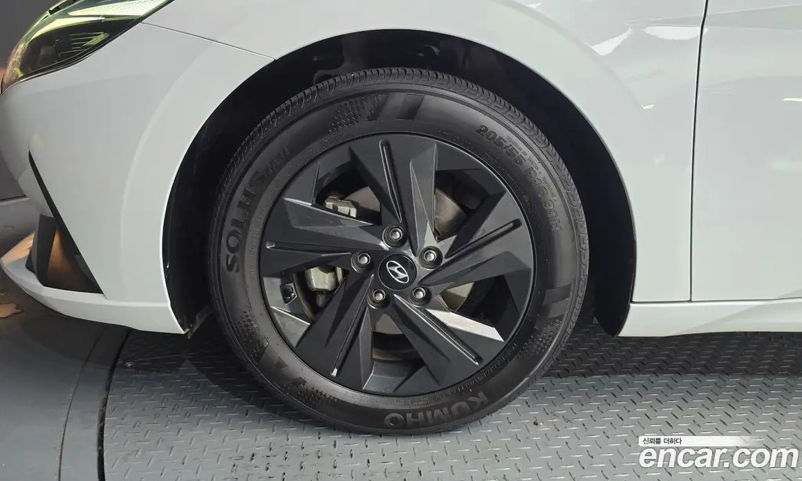 Hyundai Avante 2023 1.6 автомат (гидро), фото 5 Hyundai Avante 2023 1.6 автомат (гидро), фото 5