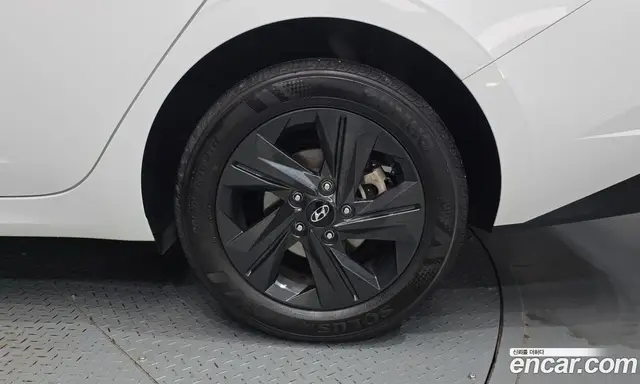 Hyundai Avante 2023 1.6 автомат (гидро), миниатюра 7 Hyundai Avante 2023 1.6 автомат (гидро), миниатюра 7