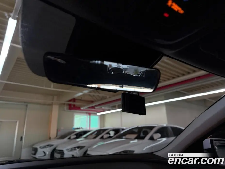 Hyundai Avante 2023 1.6 автомат (гидро), фото 12