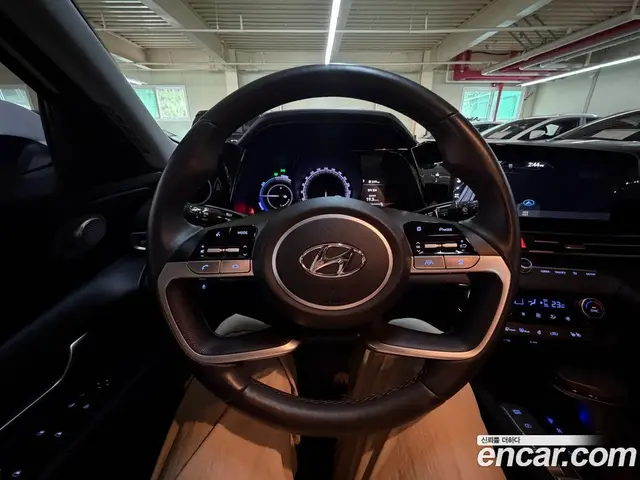 Hyundai Avante 2023 1.6 автомат (гидро), миниатюра 7