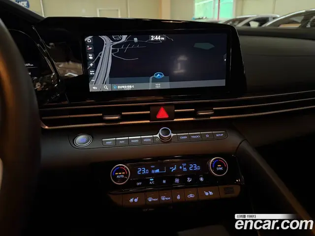 Hyundai Avante 2023 1.6 автомат (гидро), миниатюра 9