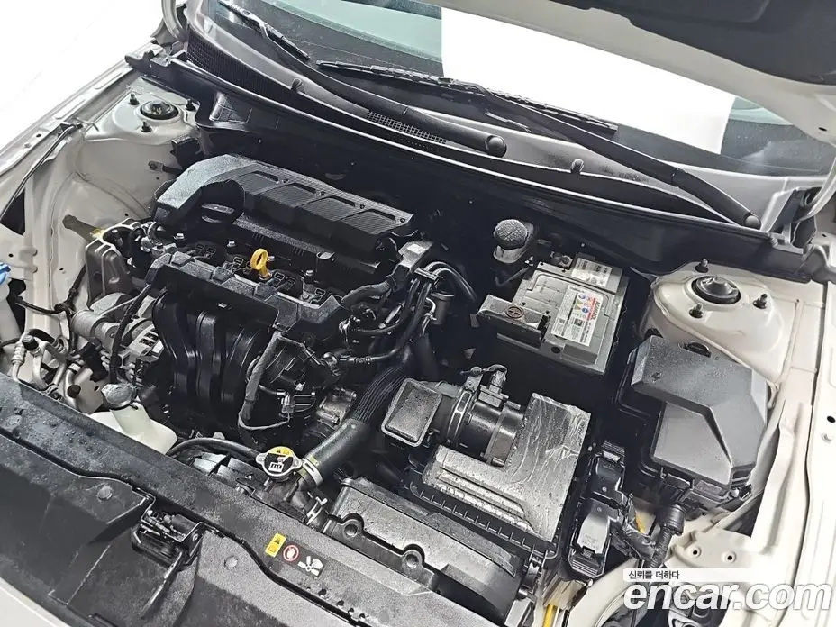 Hyundai Avante 2023 1.6 автомат (гидро), фото 5