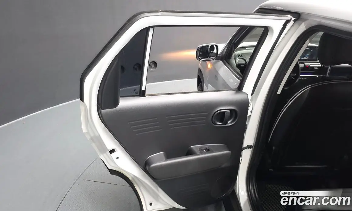 Hyundai Casper 2022 1.0 автомат (гидро), фото 14