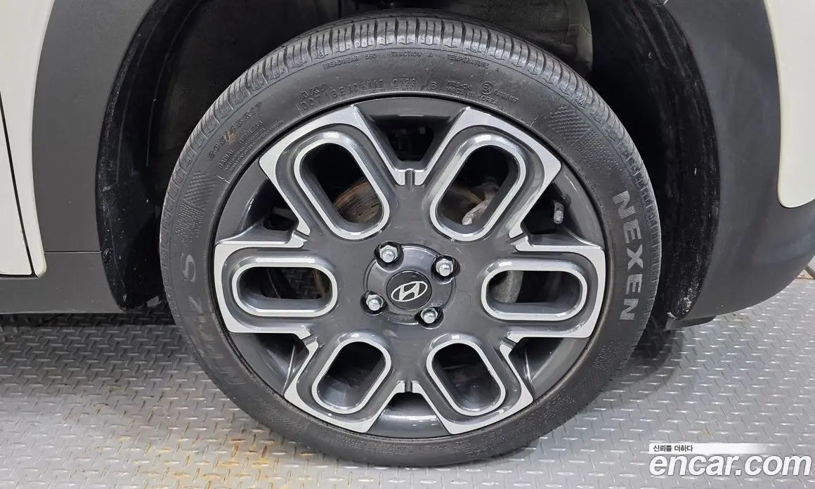 Hyundai Casper 2023 1.0 автомат (гидро), фото 5