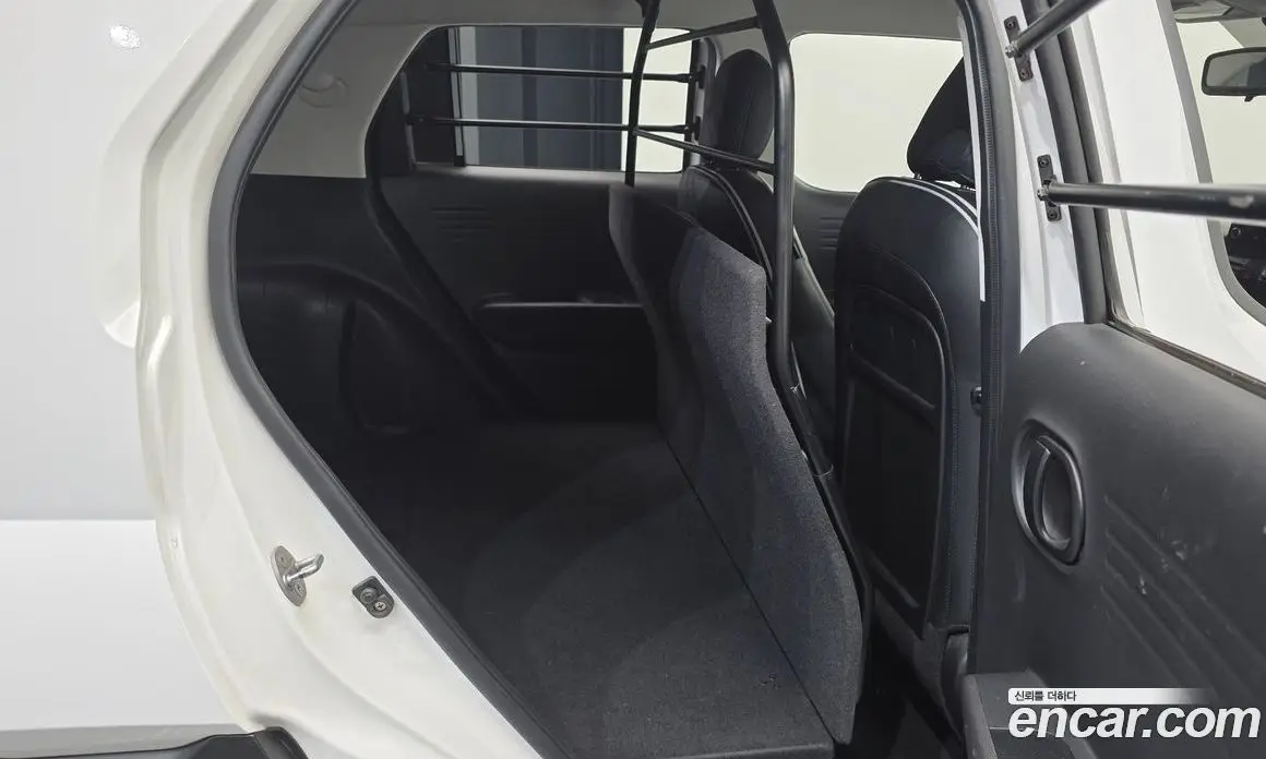Hyundai Casper 2023 1.0 автомат (гидро), фото 17