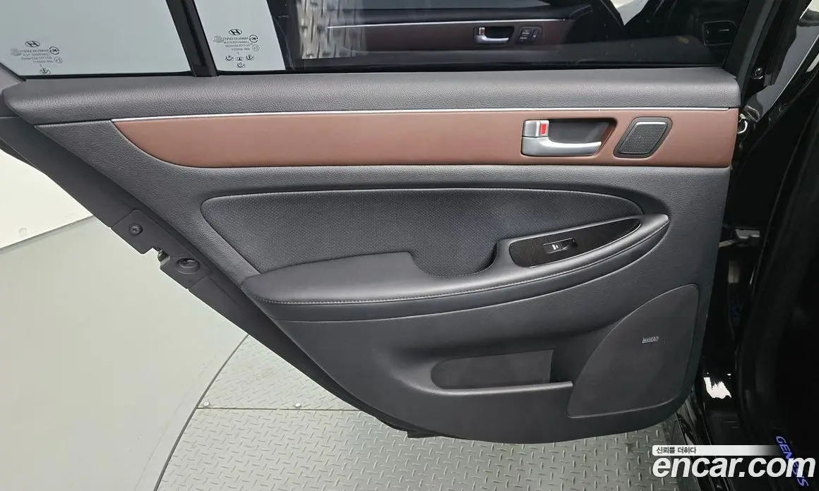 Hyundai Genesis 2012 3.8 автомат (гидро), фото 15