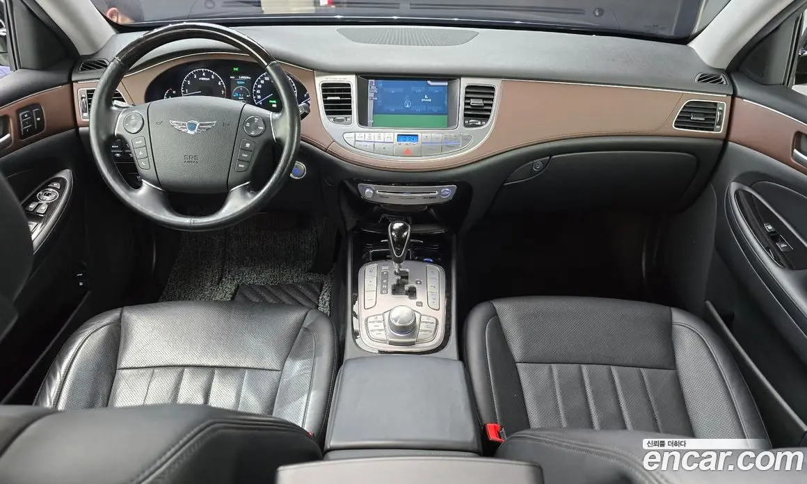 Hyundai Genesis 2012 3.8 автомат (гидро), фото 10