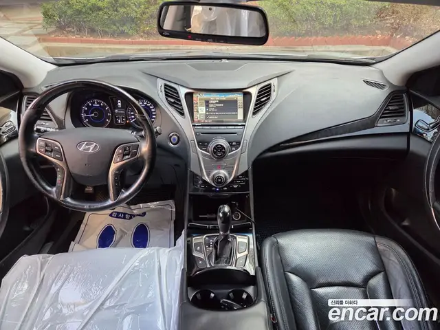 Hyundai Grandeur 2011 3.0 автомат (гидро), миниатюра 11