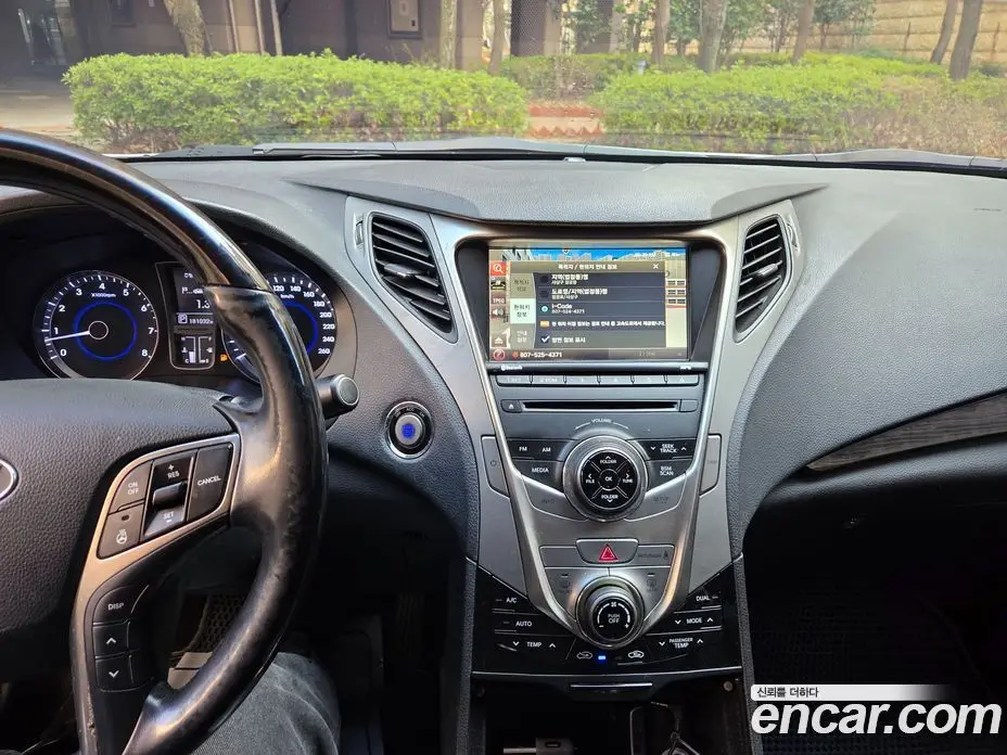 Hyundai Grandeur 2011 3.0 автомат (гидро), фото 14