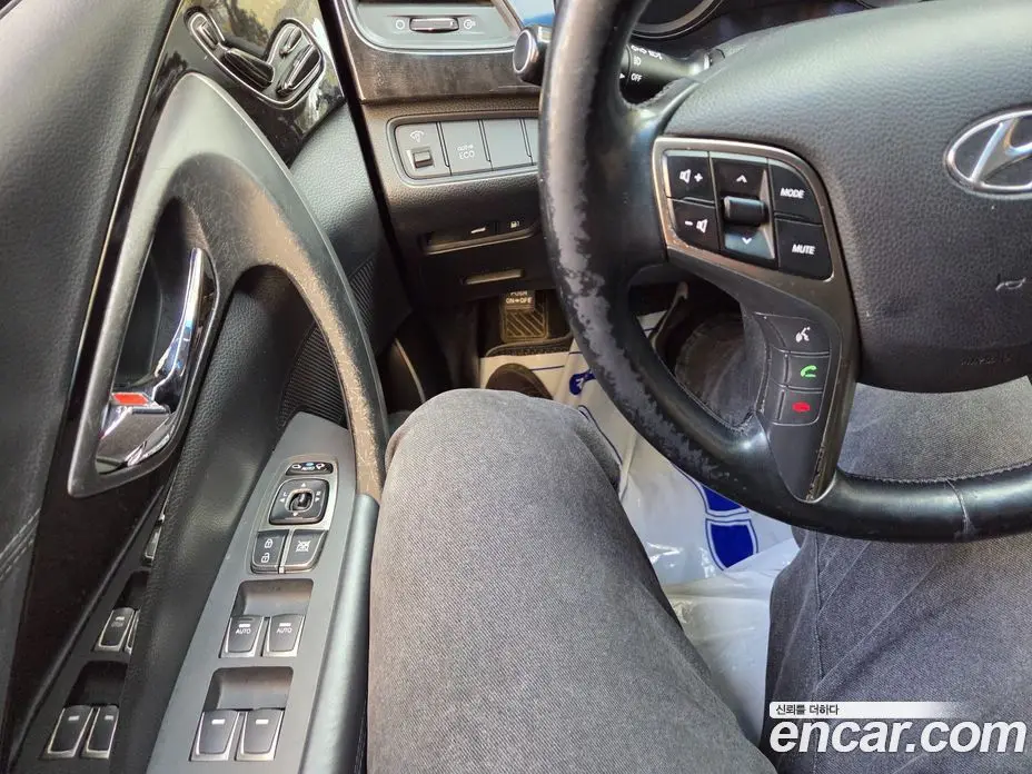 Hyundai Grandeur 2011 3.0 автомат (гидро), фото 16