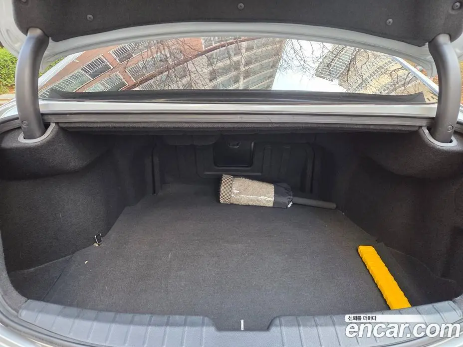 Hyundai Grandeur 2011 3.0 автомат (гидро), фото 19
