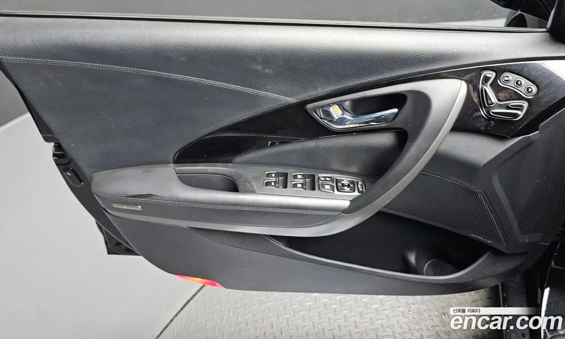 Hyundai Grandeur 2013 3.0 автомат (гидро), фото 14