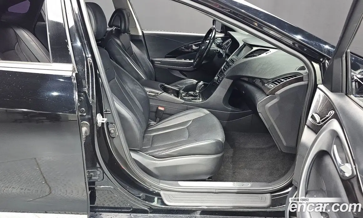 Hyundai Grandeur 2013 3.0 автомат (гидро), фото 16