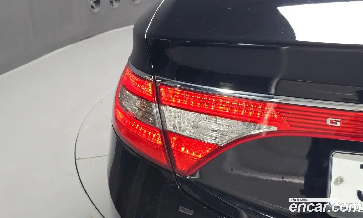 Hyundai Grandeur 2013 3.0 автомат (гидро), фото 9