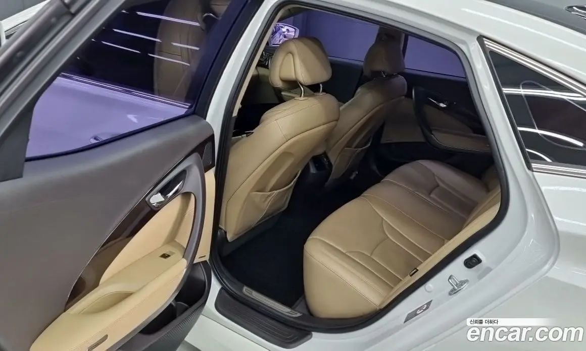 Hyundai Grandeur 2013 2.4 автомат (гидро), фото 11