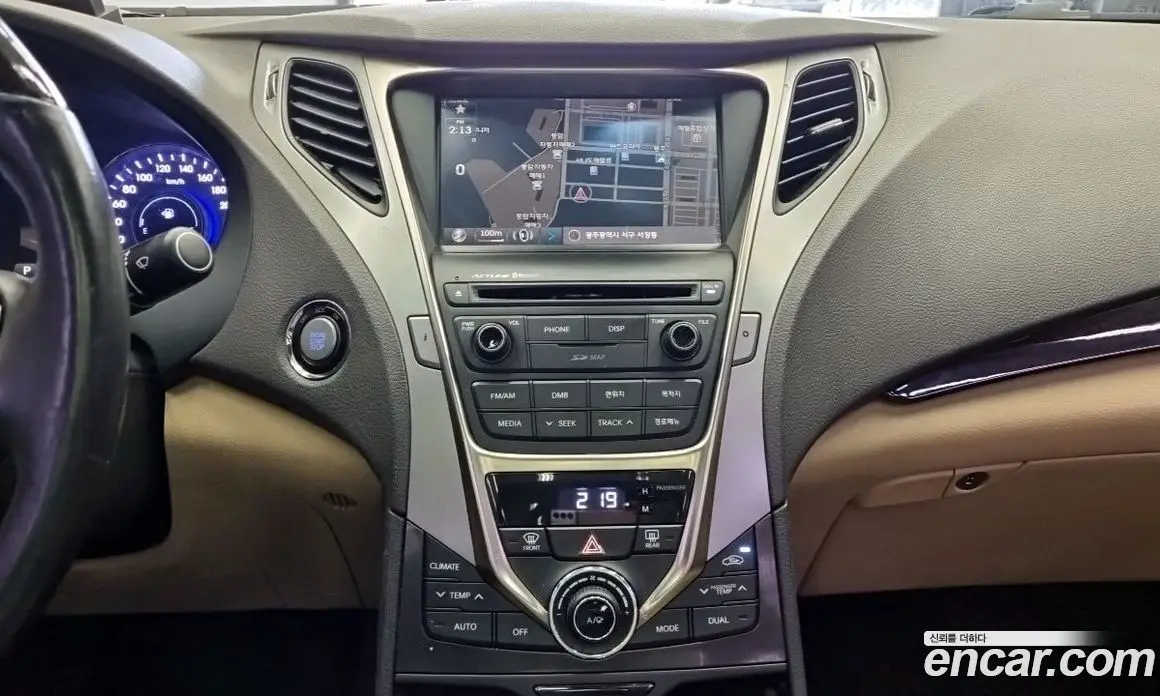 Hyundai Grandeur 2013 2.4 автомат (гидро), фото 15