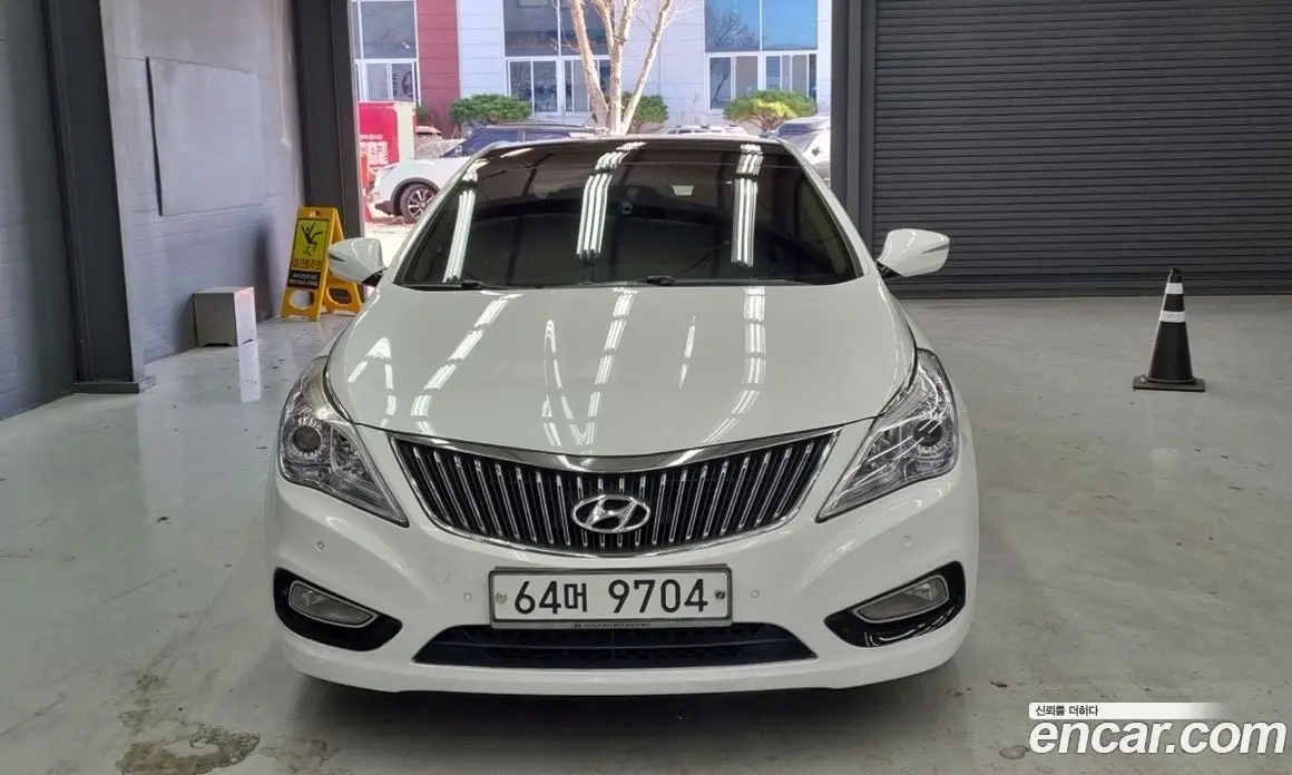 Hyundai Grandeur 2013 2.4 автомат (гидро), фото 3
