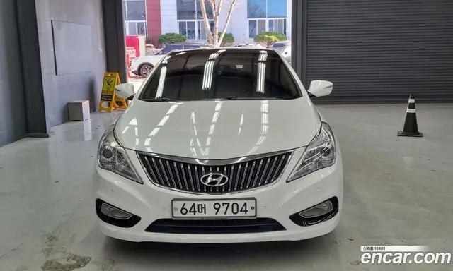 Hyundai Grandeur 2013 2.4 автомат (гидро), миниатюра 3