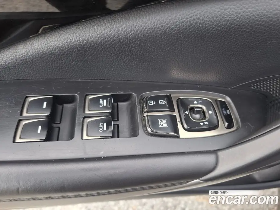 Hyundai Grandeur 2014 3.0 автомат (гидро), фото 12