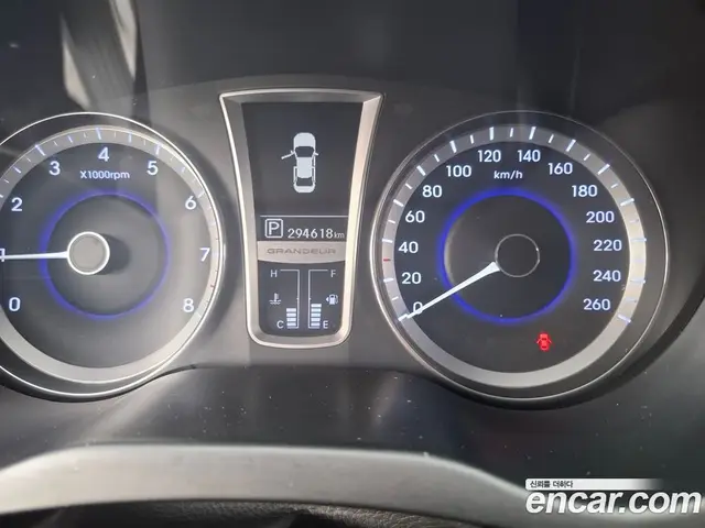 Hyundai Grandeur 2014 3.0 автомат (гидро), миниатюра 8