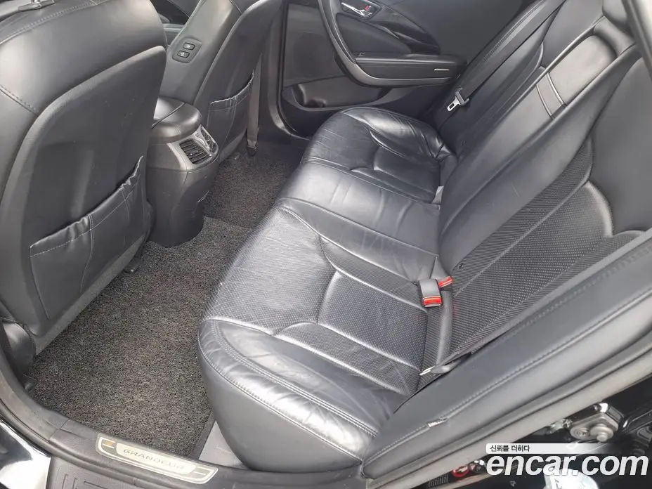 Hyundai Grandeur 2014 3.0 автомат (гидро), фото 10