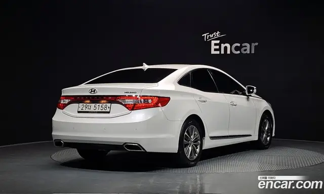 Hyundai Grandeur 2014 2.4 автомат (гидро), миниатюра 2 Hyundai Grandeur 2014 2.4 автомат (гидро), миниатюра 2