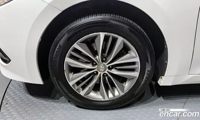 Hyundai Grandeur 2014 2.4 автомат (гидро), миниатюра 5 Hyundai Grandeur 2014 2.4 автомат (гидро), миниатюра 5