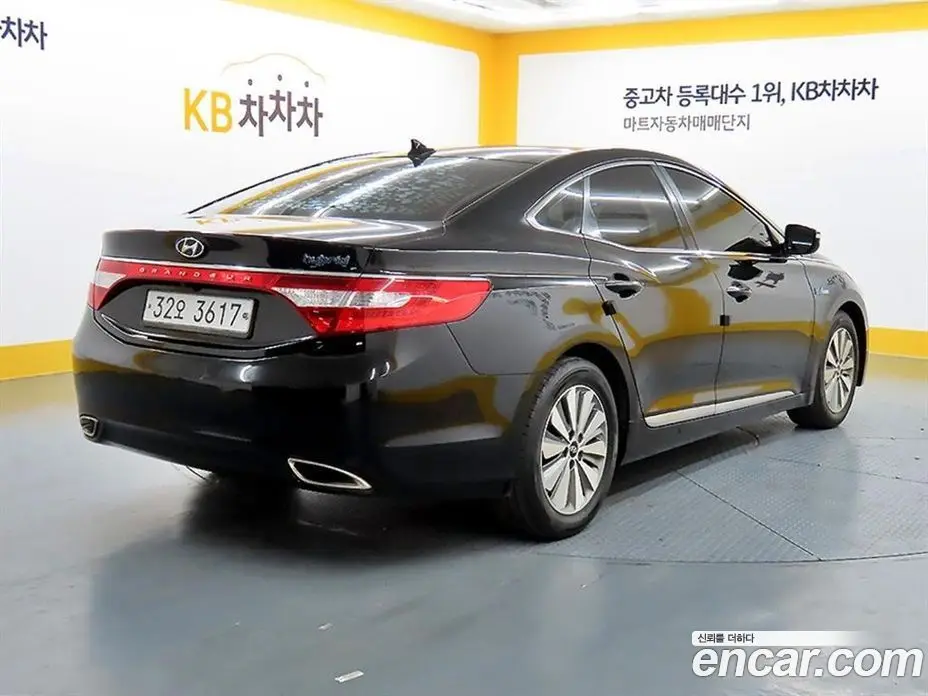 Hyundai Grandeur 2014 2.4 автомат (гидро), фото 4 Hyundai Grandeur 2014 2.4 автомат (гидро), фото 4